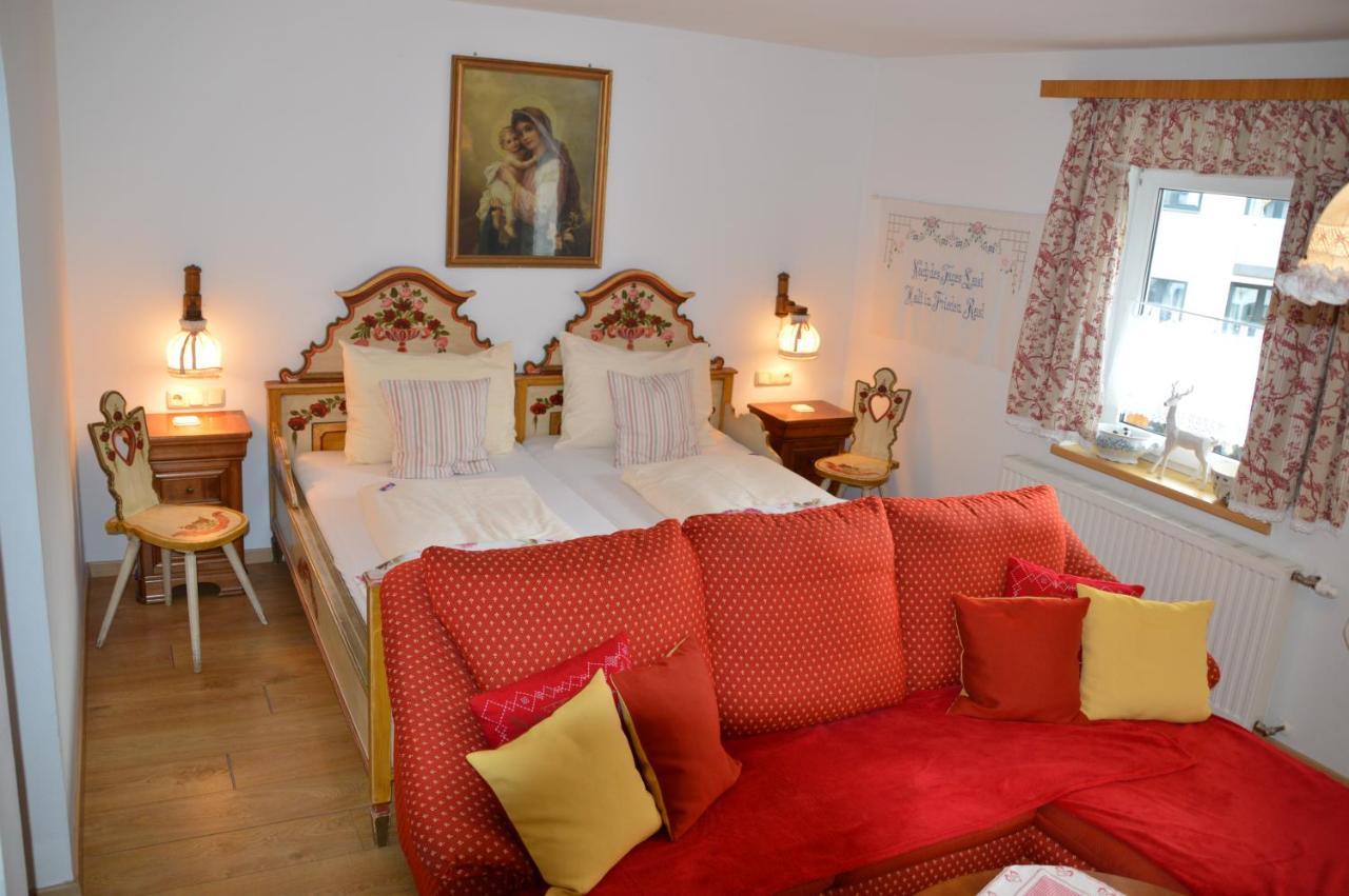 Platzhirsch Zur Alten Wagnerei Gastehaus Bed and Breakfast Saint Wolfgang Exterior foto
